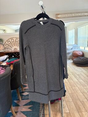 NWT Lululemon on repeat dress size 6 with tags